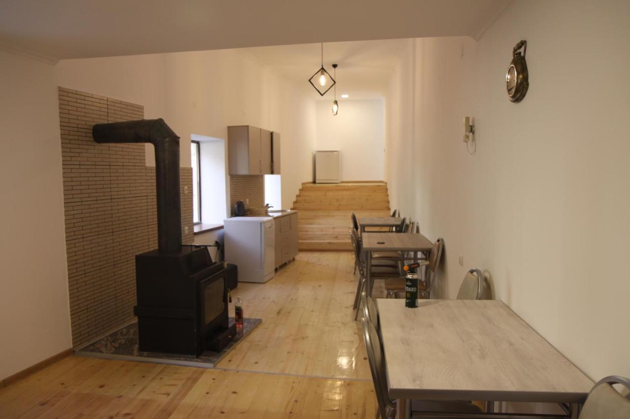 Eka'S Guest House Mestia Exterior foto